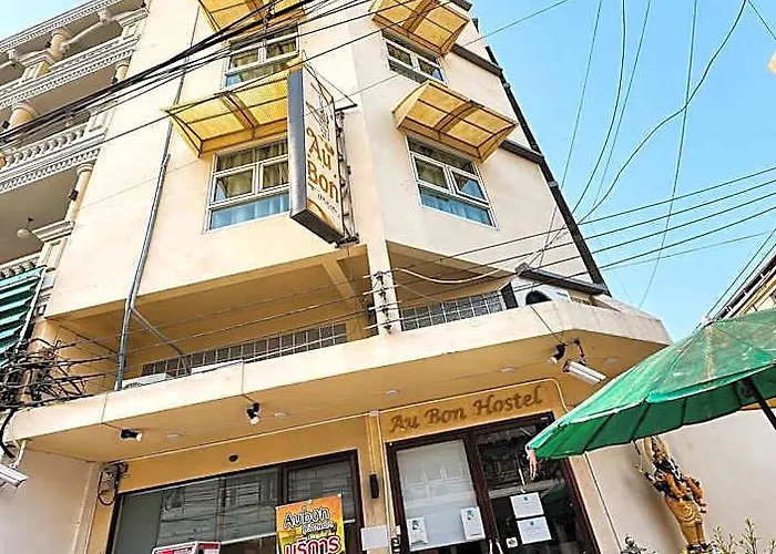 Sukhum Khaosan Au Bon Hotel 3*